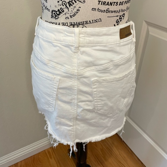 Garage White Denim Skirt Size Small - Picture 2 of 9